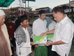 Buka Puasa Bersama di Masjid Ar Rahmah Banjer, Gubernur Olly Sumbang Rp 25 Juta
