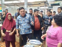 Wakil Bupati Sangihe Sidak Pasar Towo’e, Soroti Harga dan Kondisi Pasar