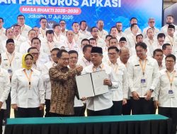Mendagri Kukuhkan Pengurus Apkasi 2025–2030, Bupati Minut Joune Ganda Jabat Sekjen
