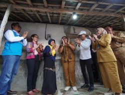 Light Up The Dream: PLN Donasikan Sambungan Listrik Gratis untuk 33 Ribu Keluarga Kurang Mampu
