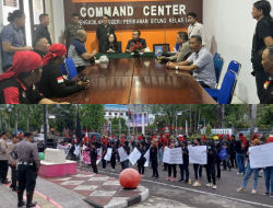 BMI Kota Bitung Gelar Aksi Damai di PN/Perikanan Terkait Perkara KEK