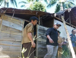 Pastikan Tepat Sasaran, Bupati Sirajudin Lasena Tinjau Langsung Calon Penerima RTLH