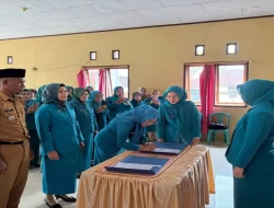 Ening Sutrisni Lasena-Adam Hadiri Pelantikan Ketua TP PKK dan Bunda PAUD Bintauna