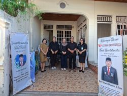 Bupati Sirajudin Lasena dan Ketua TP-PKK Ny. Ening S. Lasena-Adam Silaturahmi di Rumah Duka Almarhum Darwin Muksin