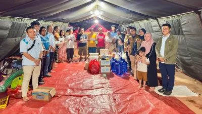 Wujud Kepedulian Nyata, PLN Peduli, YBM, dan Pegawai UP3 Tolitoli Gerak Cepat Salurkan Bantuan Korban Kebakaran