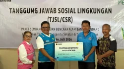 PLN UID Suluttenggo Salurkan 215 Bantuan Paket Sembako dan Jamin Keandalan Kelistrikan Pasca Bencana di Tamako